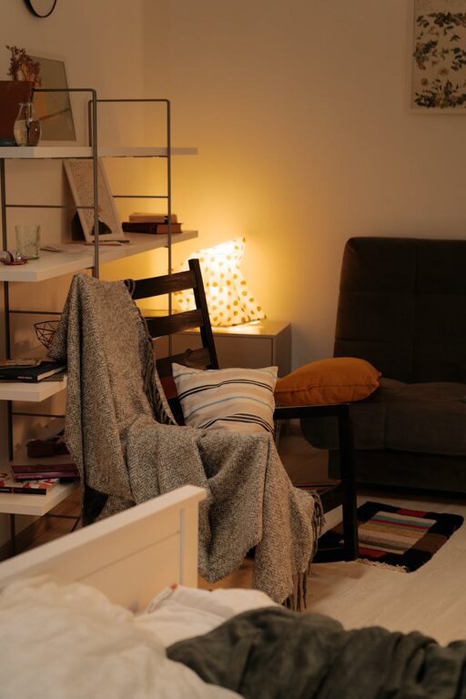 Simple Tips for Creating a Cozy and Inviting Home Environment